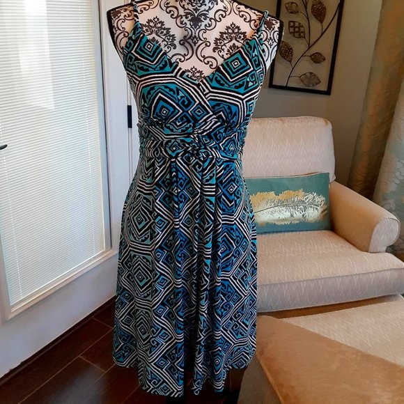 Bisou Bisou Dresses & Skirts - Strappy Bisou Bisou patterned dress